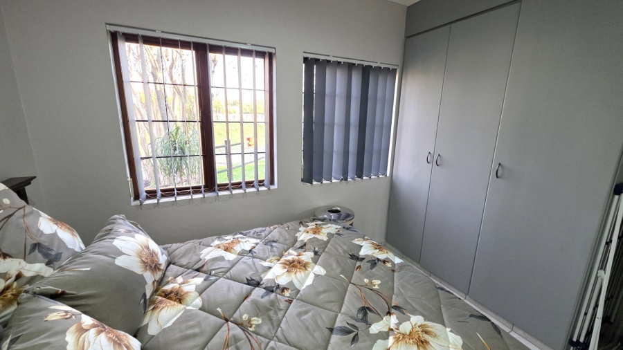 2 Bedroom Property for Sale in The Coves North West